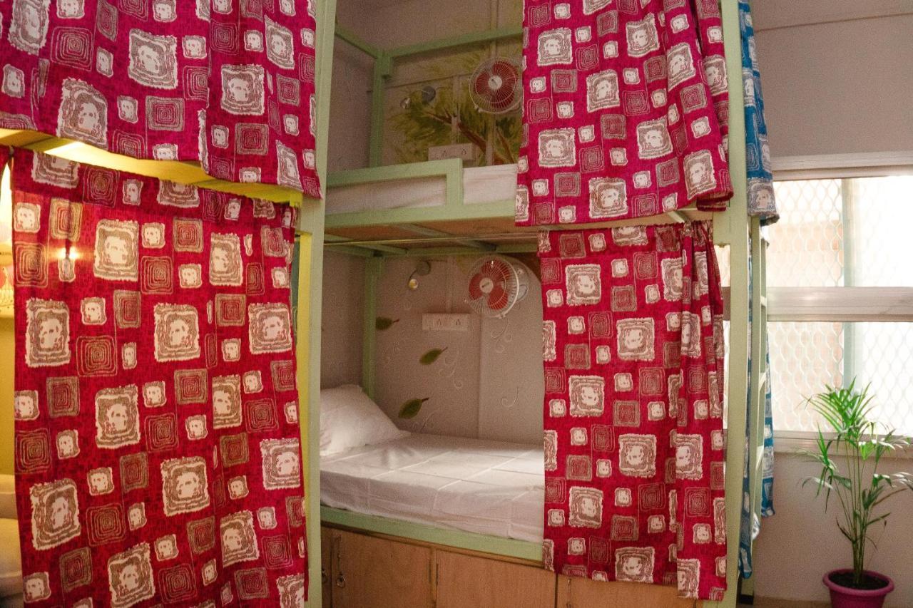 Good Vibes Hostel Varanasi Eksteriør billede