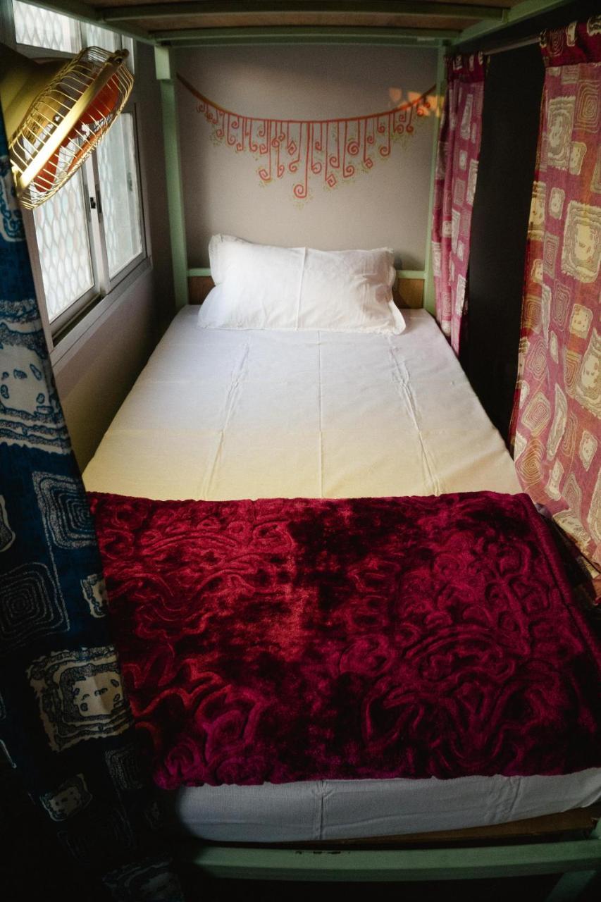 Good Vibes Hostel Varanasi Eksteriør billede